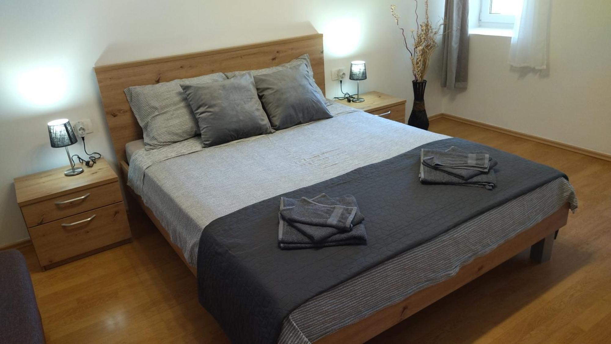 Apartment Uki Premantura Esterno foto